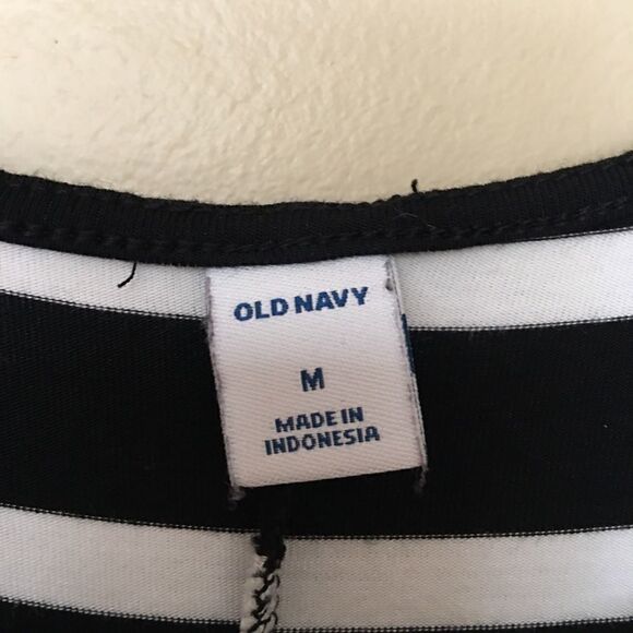 Old Navy sleeveless black & white stripe dress | M - Picture 3 of 6